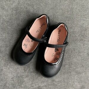 Olive & Edie girls black flats